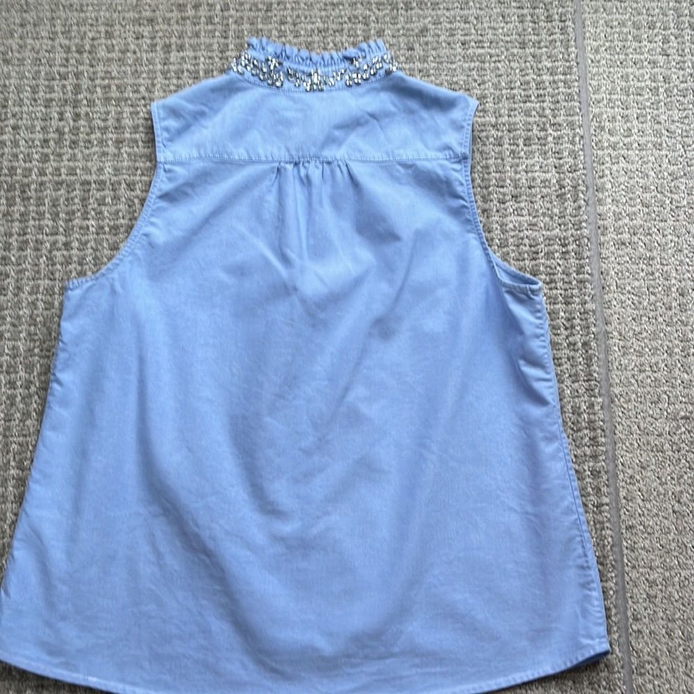 Light Blue sleeveless embellished ladies blouse. Size L - Picture 4 of 5